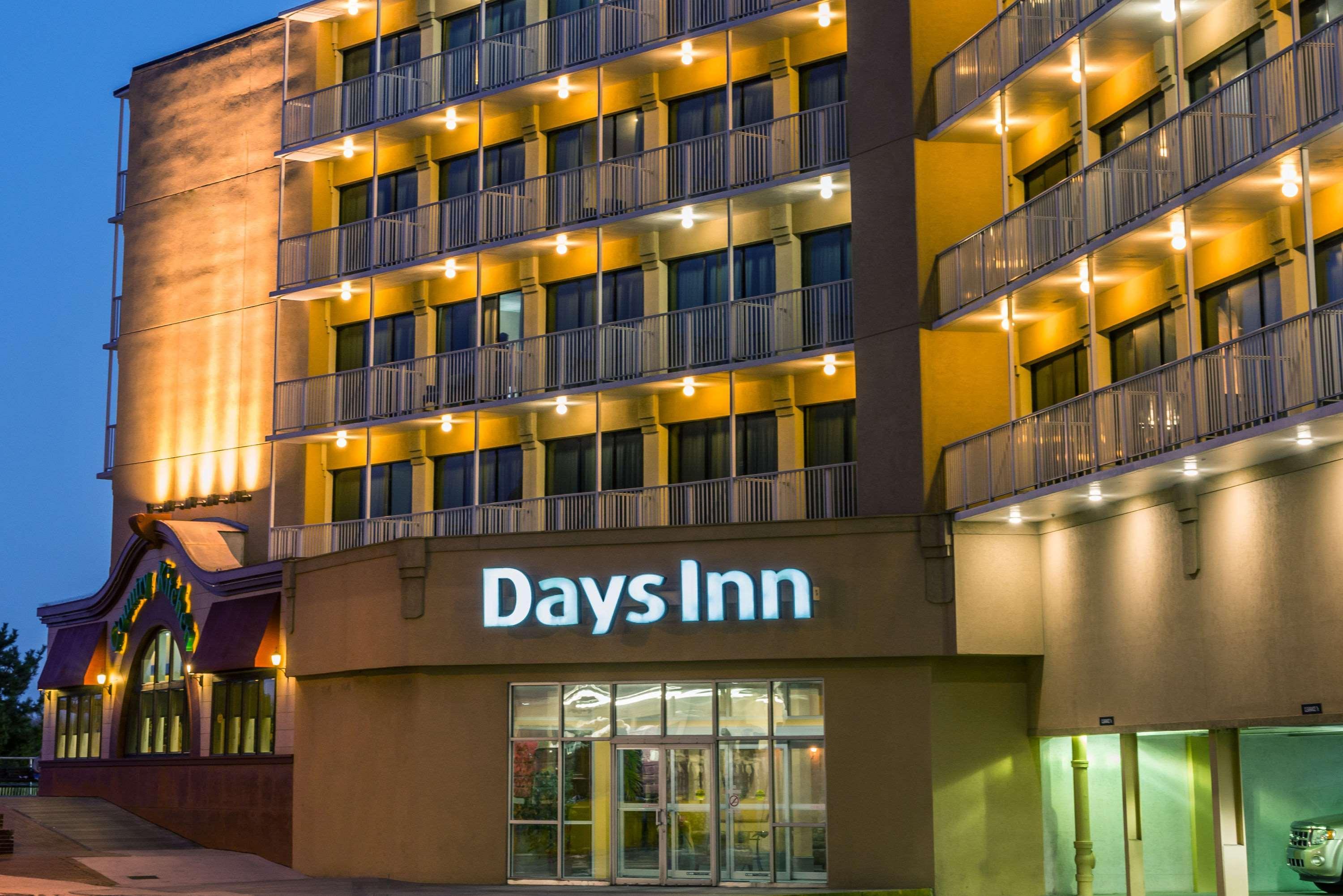 Days Inn By Wyndham Atlantic City Oceanfront-Boardwalk Exterior photo